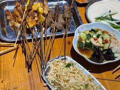 -马路牙子烧烤音乐酒馆(望京店)