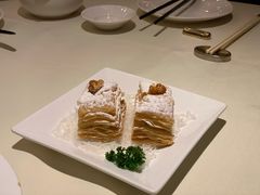 蓝莓慕斯拿破仑-利苑酒家(华熙国际店)