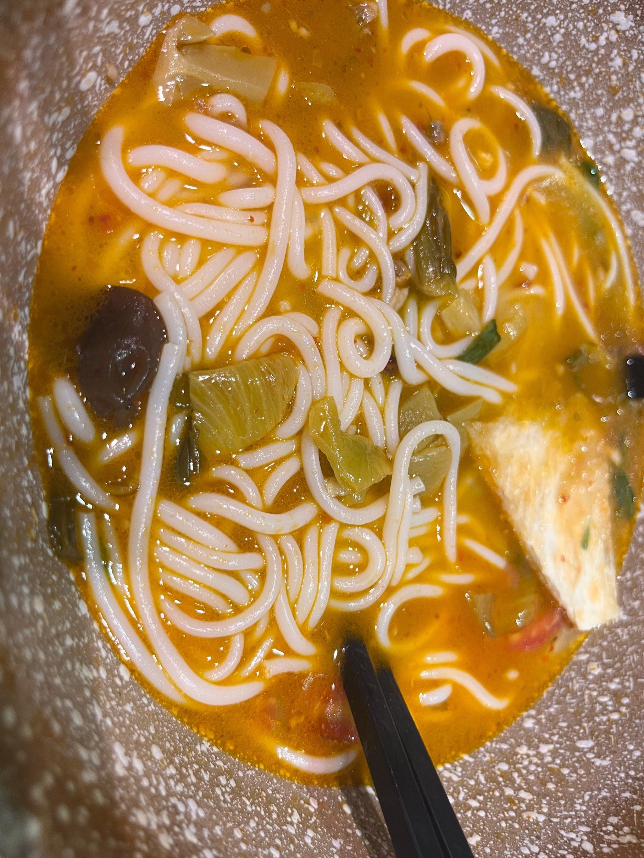 蒙自源过桥米线