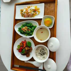 -东方爱堡国际月子会所·产后康复(兴化店)