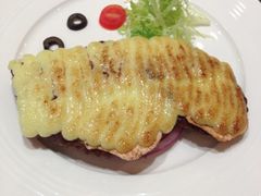 芥辣牛扒-邓丽君音乐主题餐厅