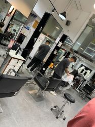 -香港菲发蒲美发沙龙