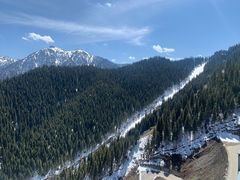 -丝绸之路山地度假区滑雪场