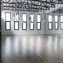 -无界瑜伽普拉提