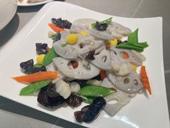 荷塘小炒-苏城小院·园林精致苏州菜(斜塘老街店)