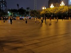 -英雄广场