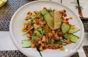 Charcoal-Grilled Chicken Salad