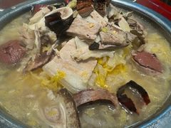 -老码头黑皮肘子锅包肉熏酱水饺(文政街店)