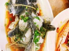 -小辣妹川味海鲜加工店(第一市场椰风巷店)