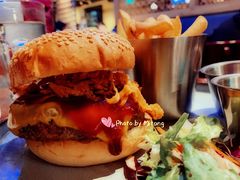 美式烧烤牛肉汉堡-bluefrog蓝蛙(水游城店)