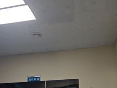 -半岛宠物医院24小时(白果林店)
