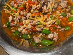 -兔行天下-鸿鹤鲜锅兔(中海国际店)