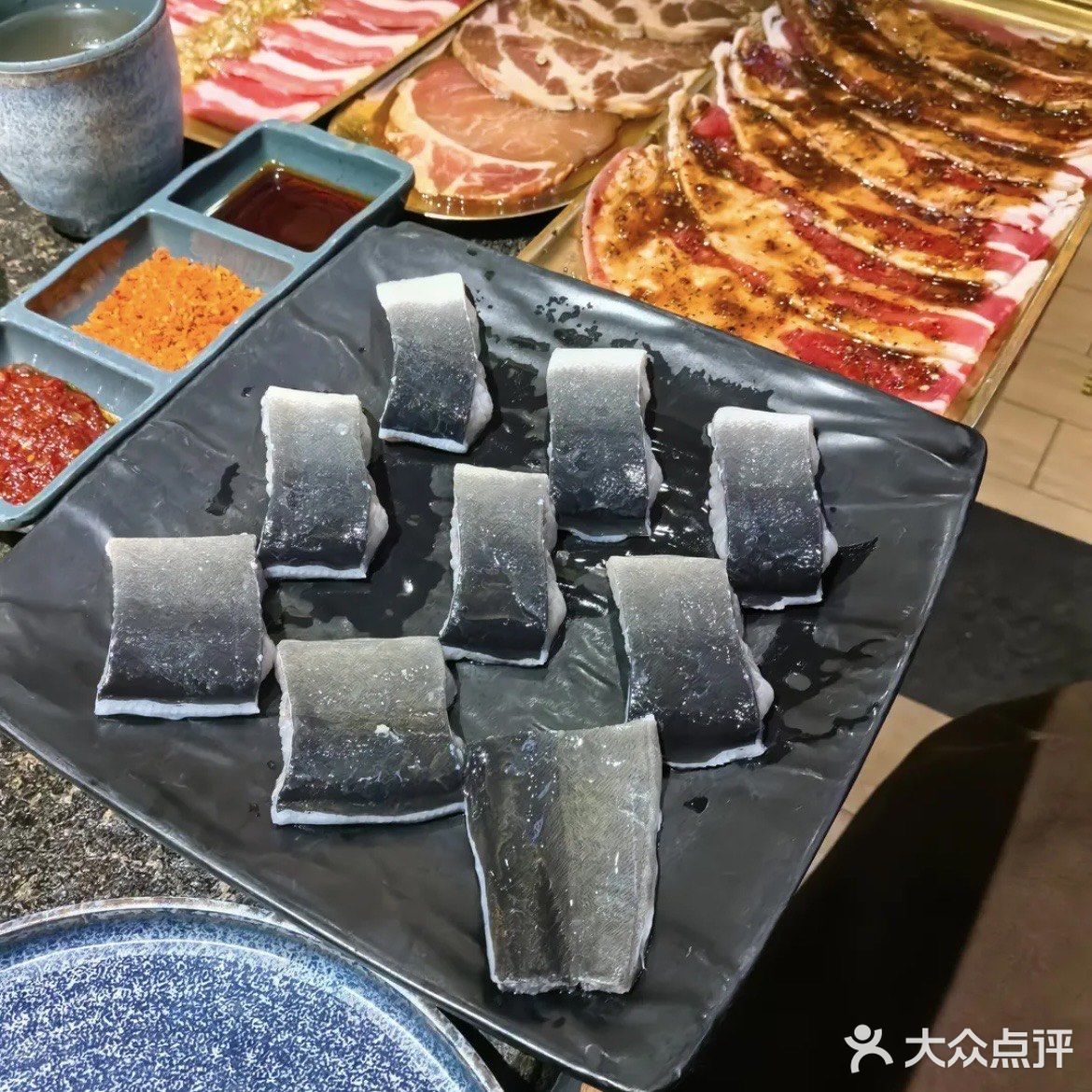 🐟活烤鳗鱼+炭火烤肉，鲜到灵魂出窍