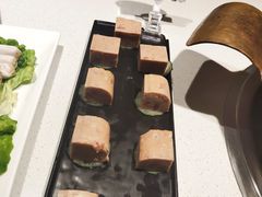 -墨居上隐·院子里火锅(峨眉店)