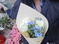 -亭亭鲜花店(中山北路店)