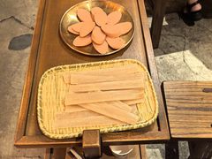 -旧街市鲜货老火锅(大光路店)