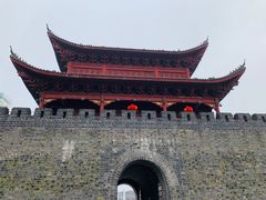 -巴陵广场