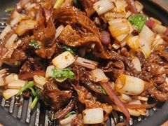 铁板炒烤肉-阿里疆Alijiang·丝路美食·异域风情·清真(长楹天街店)