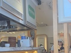 -弄堂咪道-饭香·面香·馄饨香(汇锦广场店)