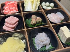 -海底捞火锅(金桥太茂商业广场店)