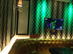 -皇马纯KTV·量贩·聚会(民治店)
