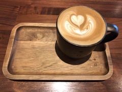 -星巴克(港汇1号办公楼店)