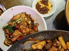 -富正毅三下锅·湘西韵味(天门山索道店)