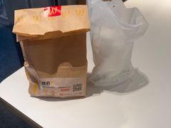 -麦当劳(上海虹桥站30B检票口楼上)