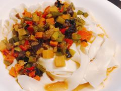 牛肉刀削面-伊祥·敦煌楼