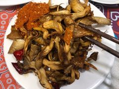 炸菌子-勺子米线·云南传统小吃市集(四方街店)