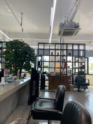 -塞巴斯汀SEBASTIAN专业美发店