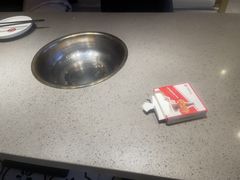 -老佛爷铜炉蛙锅(东门老街店)