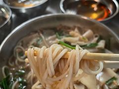 小碗肥瘦-正宗杨记普洱酸醋米线(总店)