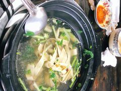 -乐山食古香跷脚牛肉