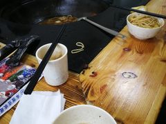 -粘豆包柴火铁锅炖