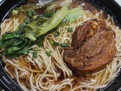 阿婆焖肉面-食惠里小笼包面馆(越秀店)