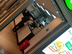 门面-德克士(西站站内店)