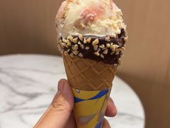 -哈根达斯(芳圆里店)