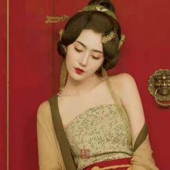 点击看大图 -盘子女人坊古装写真摄影(长春总店)