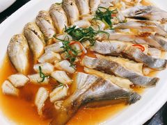 清蒸杂鱼-宁海饭店
