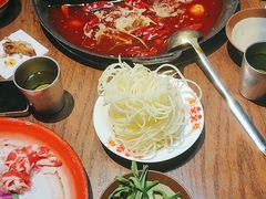 -萍姐火锅·公路夜市(武汉首店)