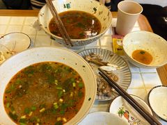 -粉八·云南米线·建水烧烤(常熟路店)