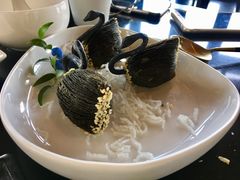 一品黑天鹅酥-三利音·东方司宴(外滩店)