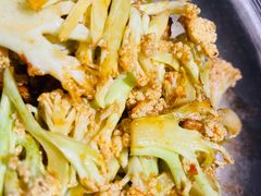 干锅手撕包菜-蜜桃餐厅·伴山(绿宝广场店)