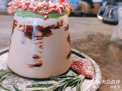 花环-BE NORMAL CAFE(霞溪路店)