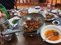 -老唐三下锅 ·张家界地标美食(溪布街店)