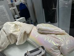 -福奈特洗衣·洗鞋·奢侈品护理 (闵行龙湖天街店)