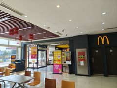 -窦店服务区-停车场