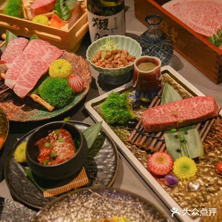 成都探店｜首家蟹肉料理X日式烧肉餐厅