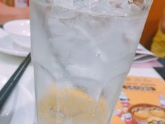 -新大咀港式茶餐厅(宝山万达店)